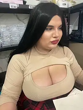 VeneraLavr xxx strip on cam for live porn chat