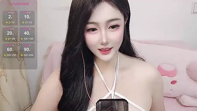 Ash-On xxx strip on cam for live porn chat