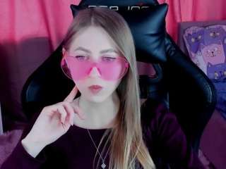 HannaWill nude before cam. Free Live Sex Chat Room