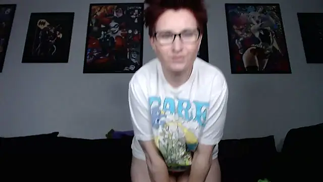 HQPixie xxx strip on cam for live porn chat