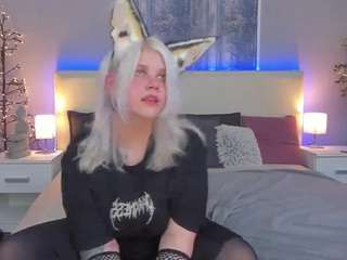 JoannLowe nude before cam. Free Live Sex Chat Room