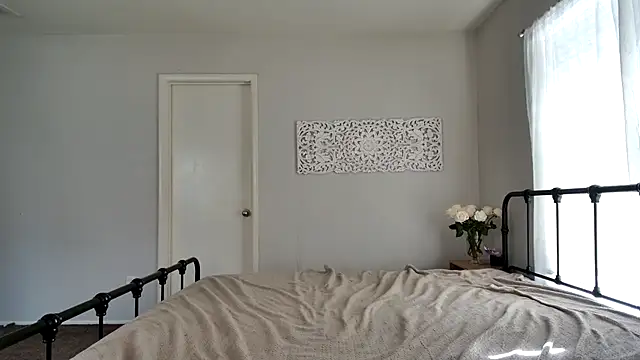 Jordanamama xxx strip on cam for live porn chat