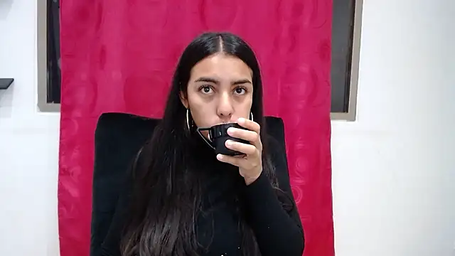 Kirstie_hot_ xxx strip on cam for live porn chat