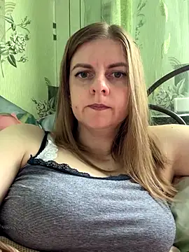 LateKot32 xxx strip on cam for live porn chat