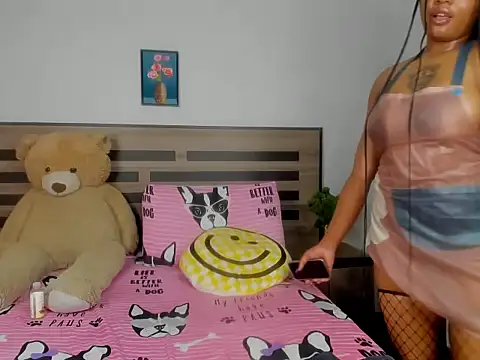 Renee-18 xxx strip on cam for live porn chat
