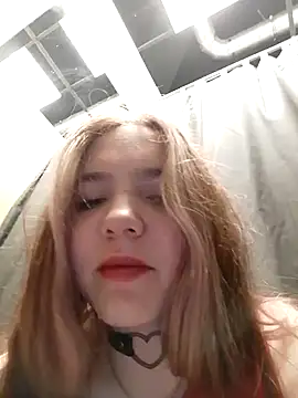 WichEmiliya xxx strip on cam for live porn chat