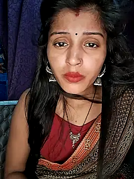 APKEDILKIQUEEN xxx strip on cam for live porn chat
