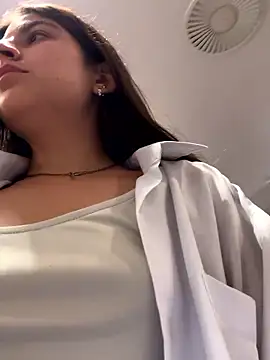Lila_Stich xxx strip on cam for live porn chat
