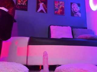 Val, ? nude before cam. Free Live Sex Chat Room