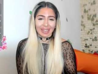 BelleHalle nude before cam. Free Live Sex Chat Room