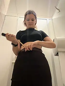 LeonaLoveFuck xxx strip on cam for live porn chat
