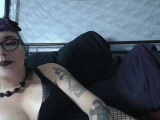 MissyDee nude before cam. Free Live Sex Chat Room