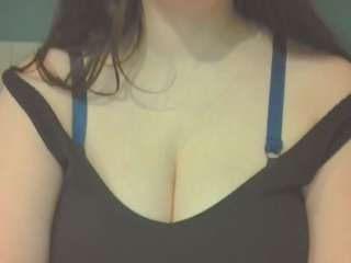 Makeup Less nude before cam. Free Live Sex Chat Room