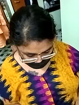 Swetha_mallu xxx strip on cam for live porn chat