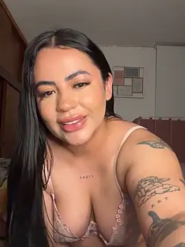 ThicknTattedMaddisonn xxx strip on cam for live porn chat