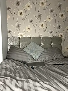 Dolly19x xxx strip on cam for live porn chat