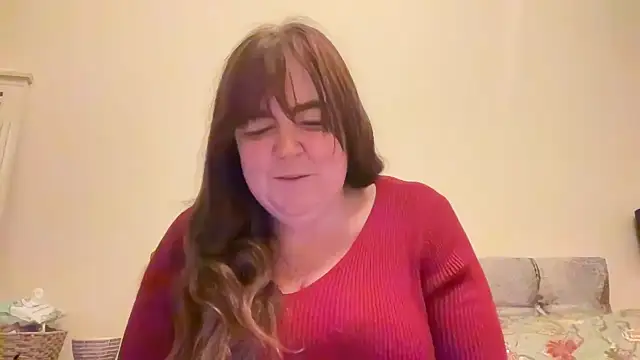 Curvy-milf-abbie xxx strip on cam for live porn chat