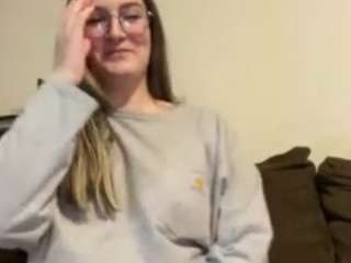 Miss Gemini nude before cam. Free Live Sex Chat Room