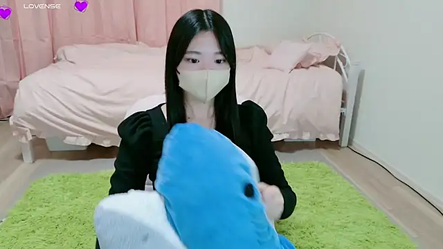 Suzuuuuu xxx strip on cam for live porn chat