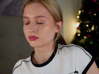 WilonaGledhill nude before cam. Free Live Sex Chat Room