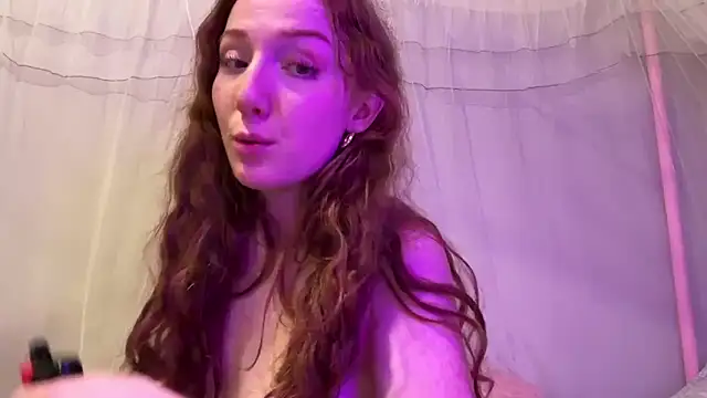 Ariellebaby2004 xxx strip on cam for live porn chat