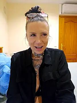 TattooMilfTanja xxx strip on cam for live porn chat