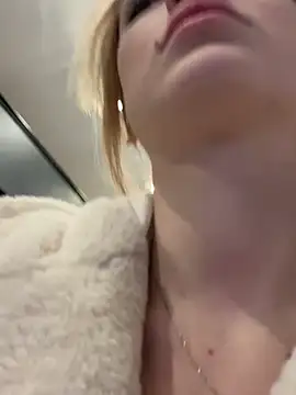 Naomi__Mi xxx strip on cam for live porn chat