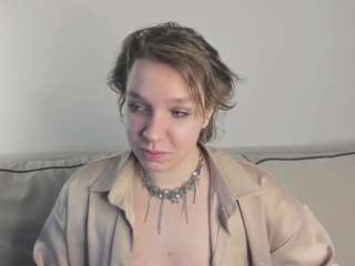 QueenieHickory nude before cam. Free Live Sex Chat Room