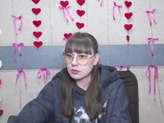 SusieMultigirl nude before cam. Free Live Sex Chat Room