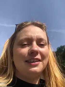 Chloetarducci xxx strip on cam for live porn chat