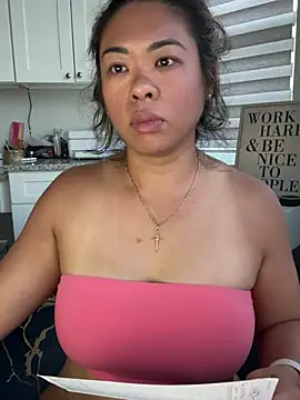 LatinChinita xxx strip on cam for live porn chat