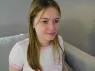 LynnaBurchard nude before cam. Free Live Sex Chat Room