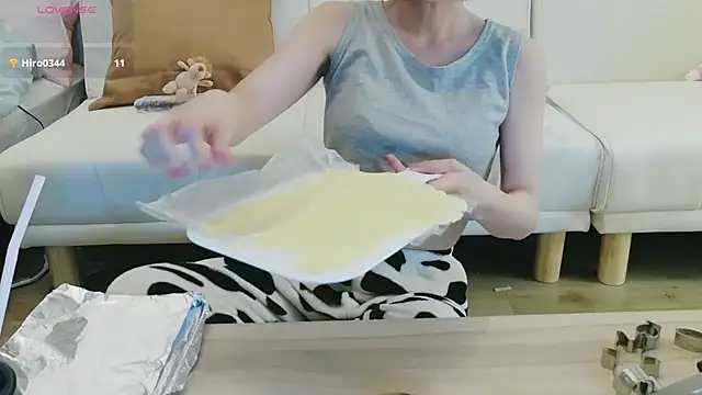 Minyaminnn xxx strip on cam for live porn chat