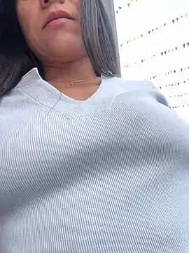 ReggieG xxx strip on cam for live porn chat
