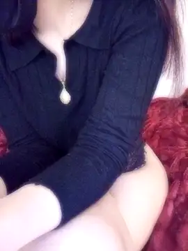Yaraa3 xxx strip on cam for live porn chat