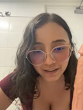 Kay_LustyWife xxx strip on cam for live porn chat