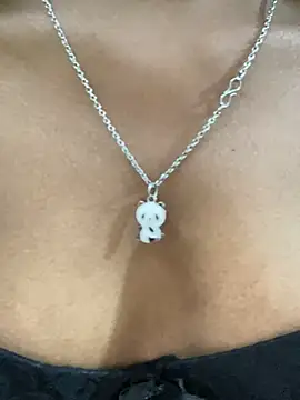 Moonlight-51 xxx strip on cam for live porn chat