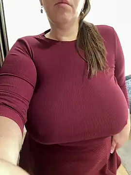 Your_Hot_Sister01 xxx strip on cam for live porn chat
