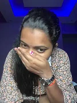 YOURMISTHI xxx strip on cam for live porn chat