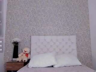 hannarobins nude before cam. Free Live Sex Chat Room