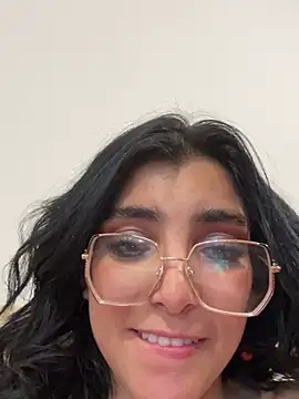 MartinaSooler xxx strip on cam for live porn chat