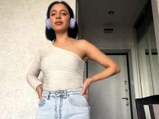 OdiliaCraley nude before cam. Free Live Sex Chat Room