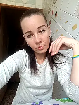 Adeline3302 xxx strip on cam for live porn chat