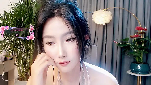 Feifei-love xxx strip on cam for live porn chat