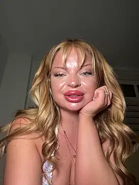 _Lilly_angel xxx strip on cam for live porn chat