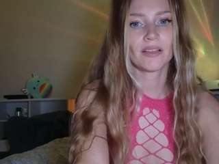 Pretty Kitty nude before cam. Free Live Sex Chat Room