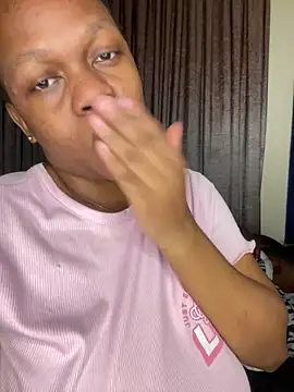 Boneca25 xxx strip on cam for live porn chat