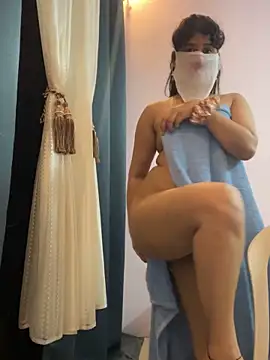 Miss_luna35 xxx strip on cam for live porn chat