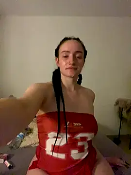 Tijara-im-Pyjama xxx strip on cam for live porn chat