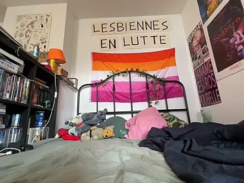 Styxlust xxx strip on cam for live porn chat
